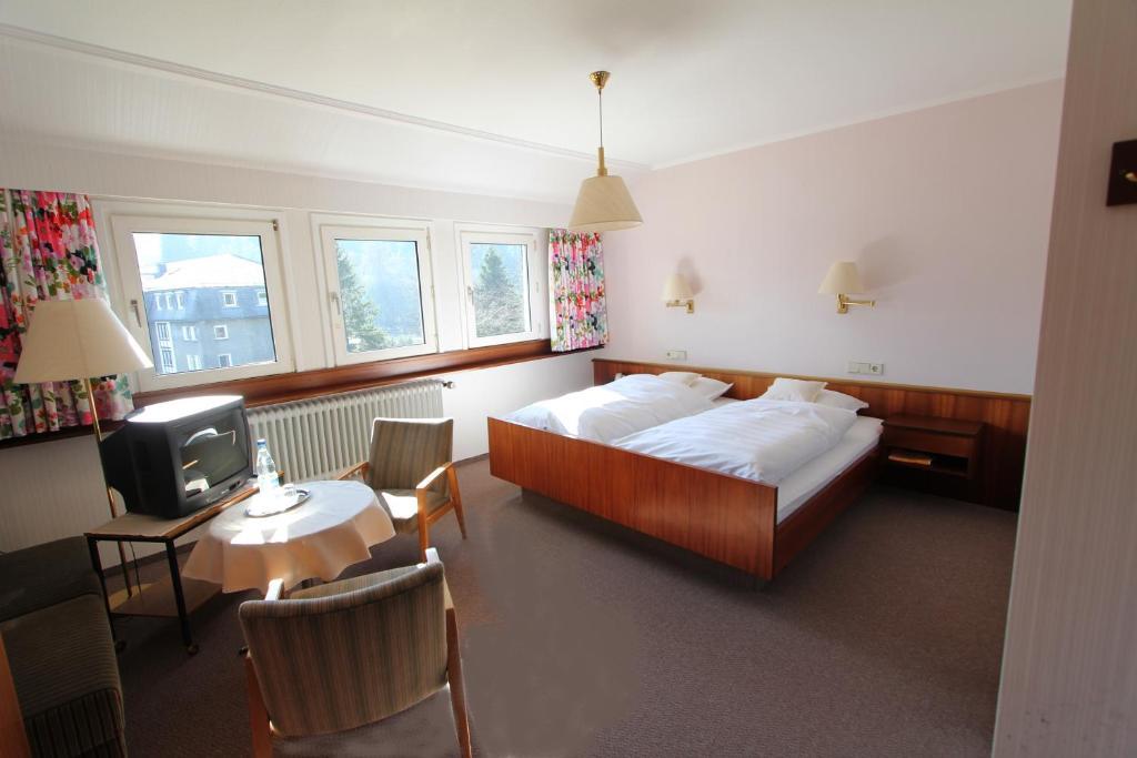 Hotel Gasthaus Troster Schmallenberg Room photo